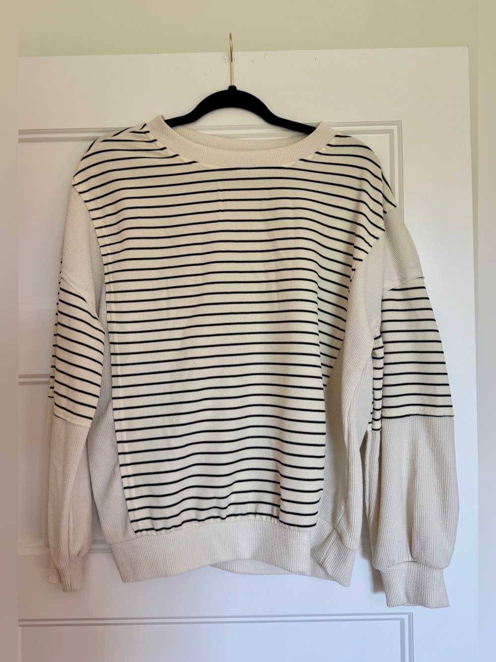 J.O.A. Women’s Casual Cream & Black Striped Long-Sleeve Knit Pullover - Size S